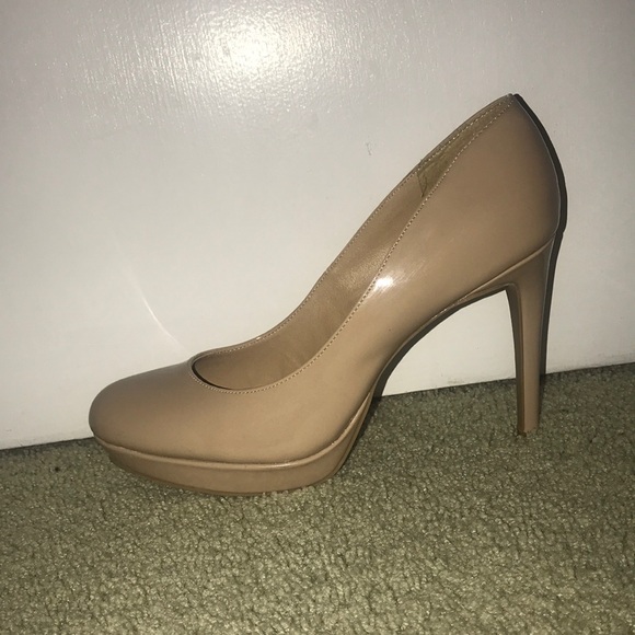 Steve Madden Pumps - Picture 2 of 4